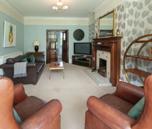 Sitting room- click for photo gallery